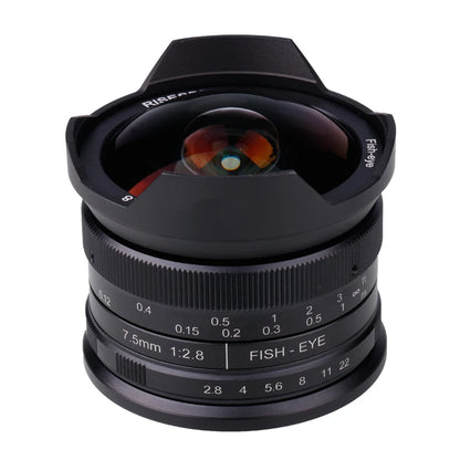 7.5mm F2.8 180° APS-C Fisheye Lens