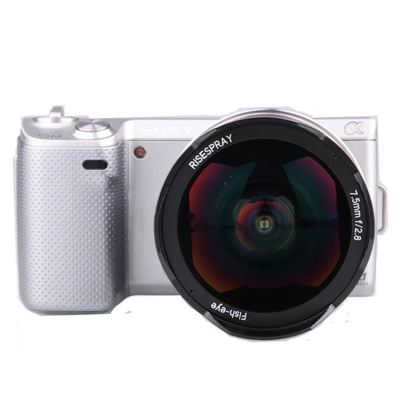 7.5mm F2.8 180° APS-C Fisheye Lens
